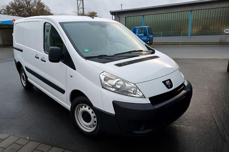 Gebraucht Peugeot Expert 120 PS (88 kW) 2009 Weiß Van