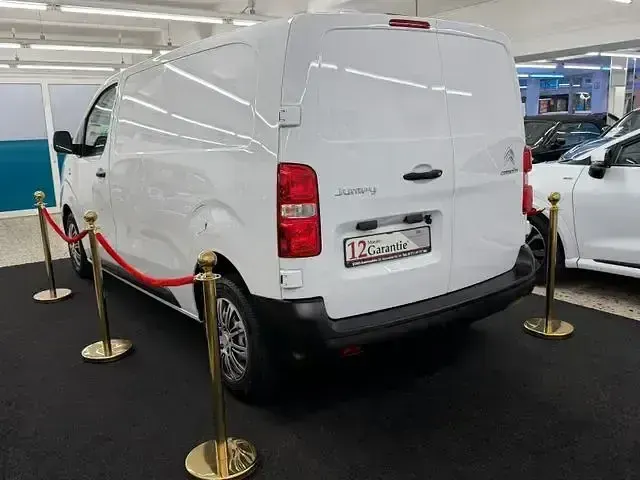 Gebraucht Citroën Jumpy 144 PS (105 kW) 2023 Weiß Van / Kleinbus