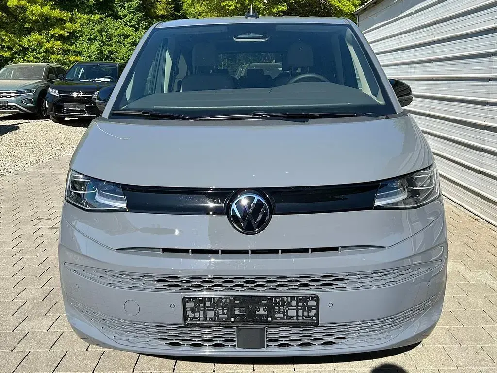 Neu VW T7 150 PS (110 kW) 2026 Pure grey uni Van