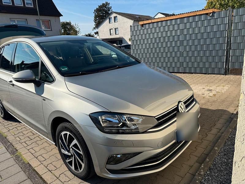 Silber Gebraucht 2018 VW Golf Sportsvan Join Van / Kleinbus | 14.500 € (Guter Preis) - Bild 1/4