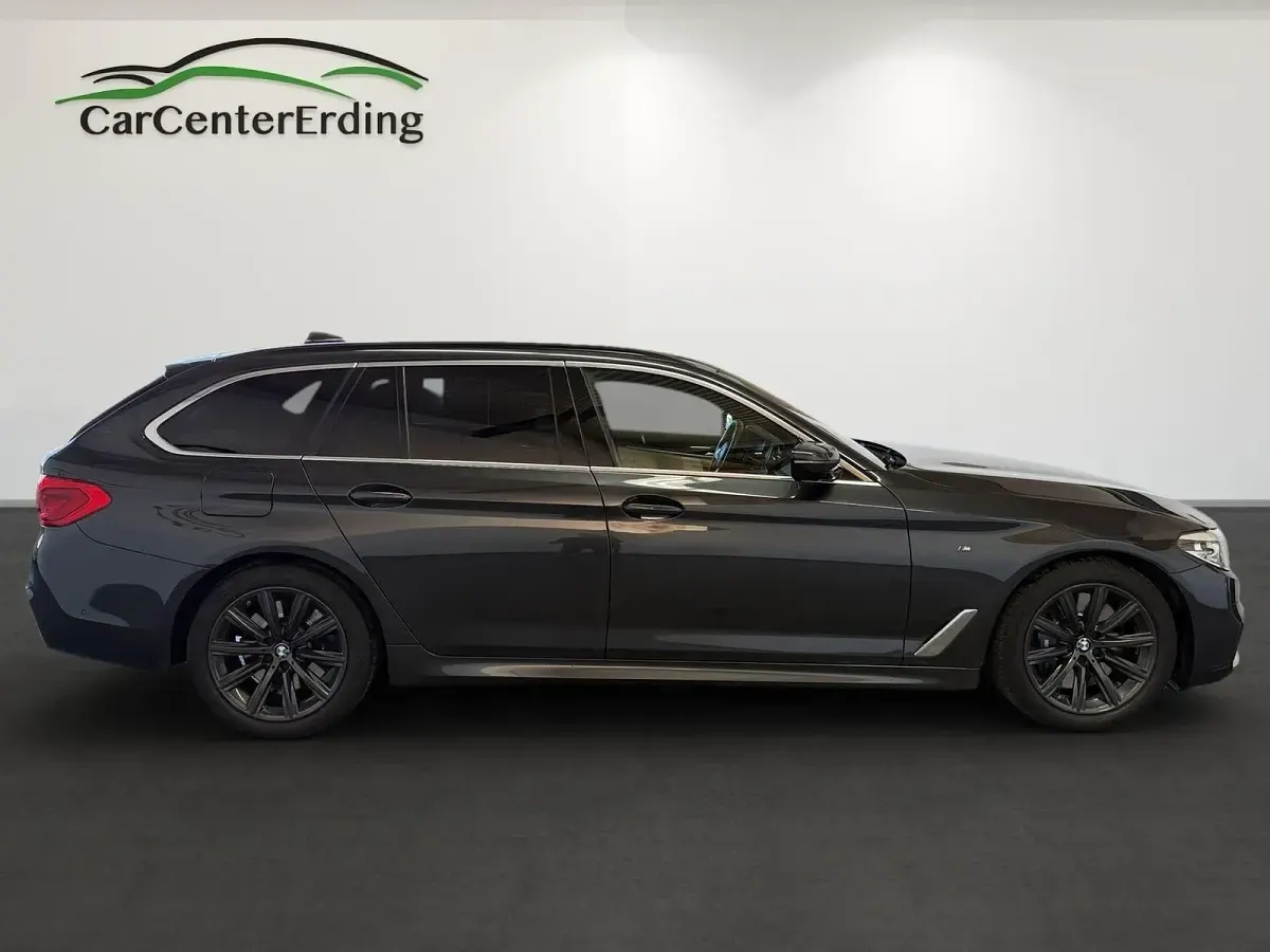 Gebraucht BMW 540 M Sport 320 PS (235 kW) 2018 Sophistograu brillanteffekt Kombi