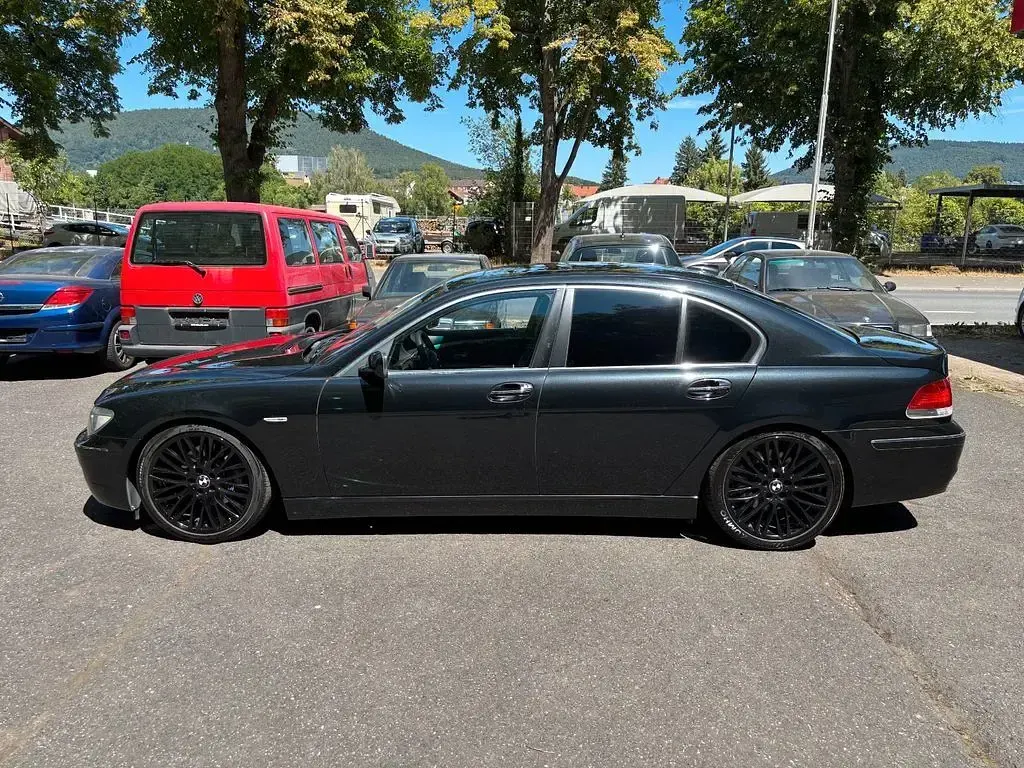 Gebraucht BMW 740 306 PS (225 kW) 2006 Schwarz Limousine