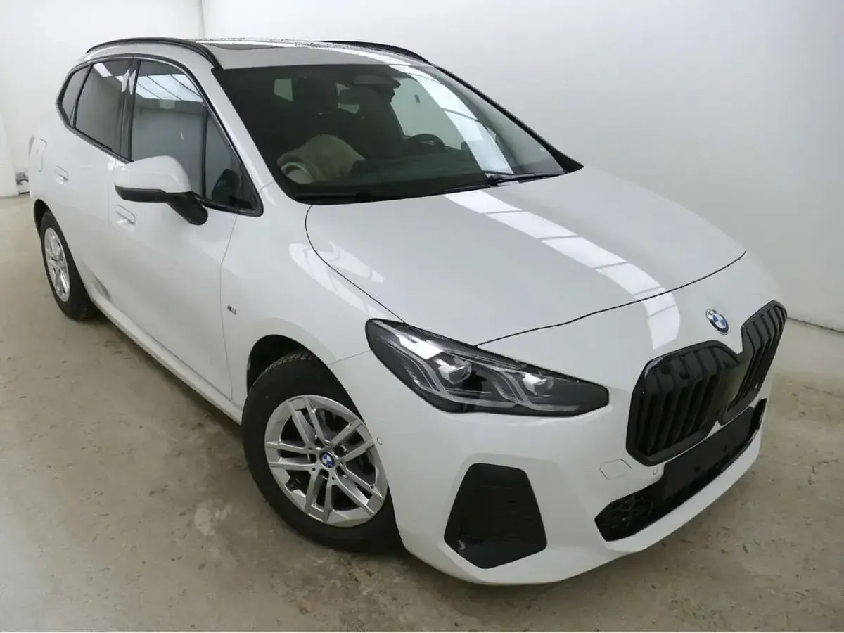 Gebraucht BMW 218 M Sport 136 PS (100 kW) 2024 Alpinweiss 3 Coupé