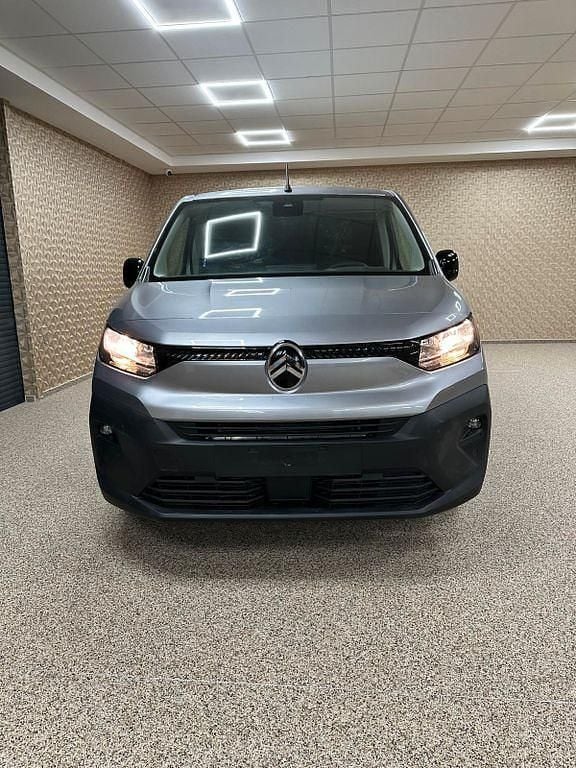 Neu Citroën Berlingo 102 PS (75 kW) 2026 Van / Kleinbus