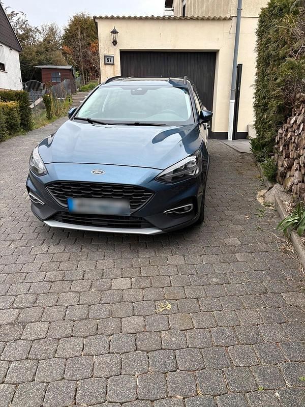 Usata Ford Focus Active 150 CV (110 kW) 2019 Blu Station wagon