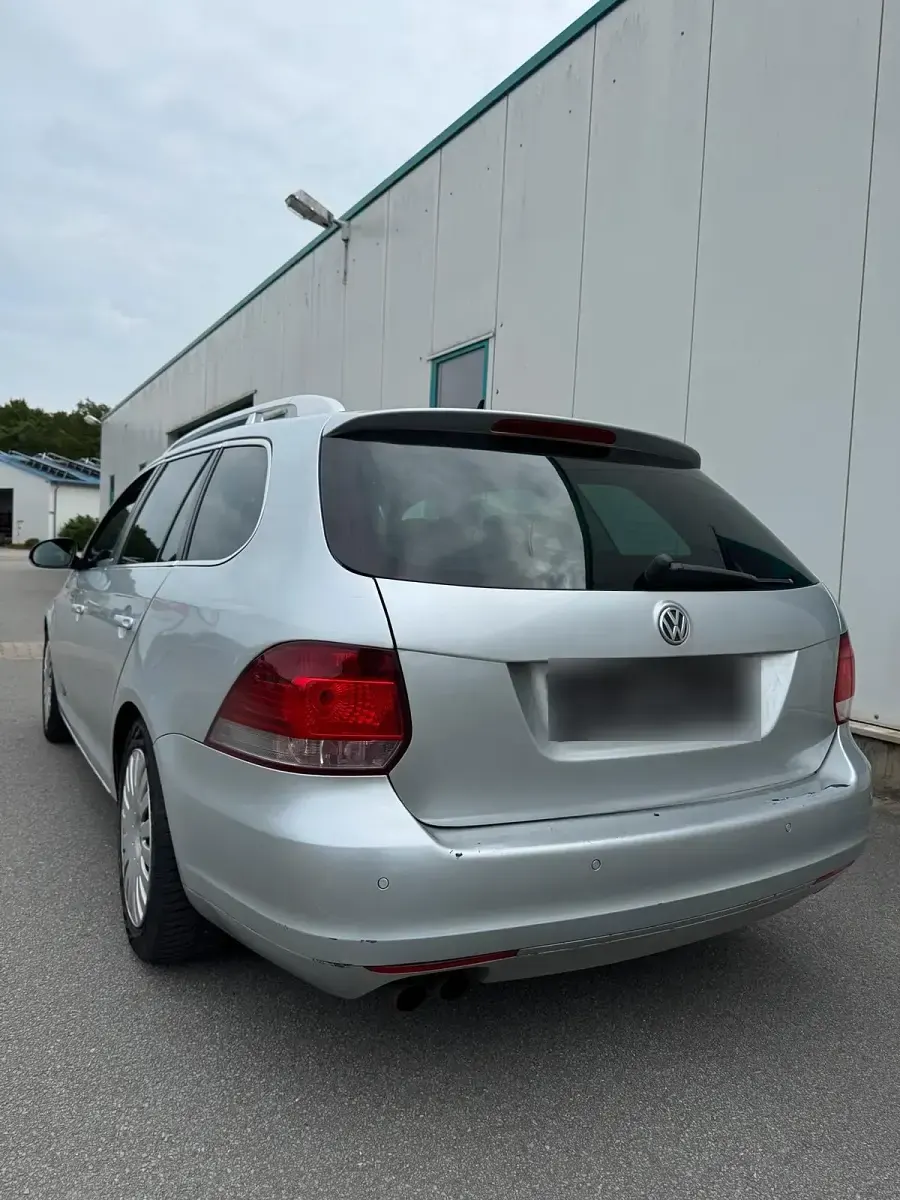 Gebraucht VW Golf VI 140 PS (102 kW) 2011 Silber Kleinwagen