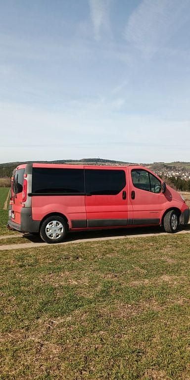 Gebraucht Renault Trafic 145 PS (106 kW) 2009 Rot Van / Kleinbus