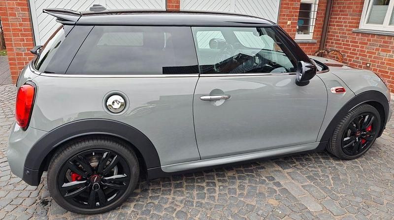 Gebraucht Mini John Cooper Works 231 PS (169 kW) 2019 Grau Kleinwagen