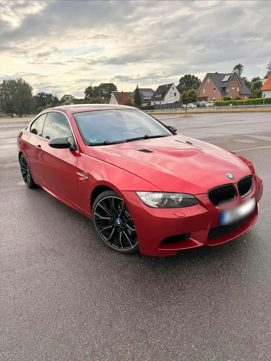 Gebraucht BMW 330 245 PS (180 kW) 2009 Rot Coupé