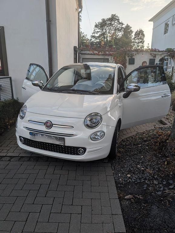 Weiß Gebraucht 2018 Fiat 500 Lounge Kleinwagen | 8.900 € (Fairer Preis) - Bild 1/4