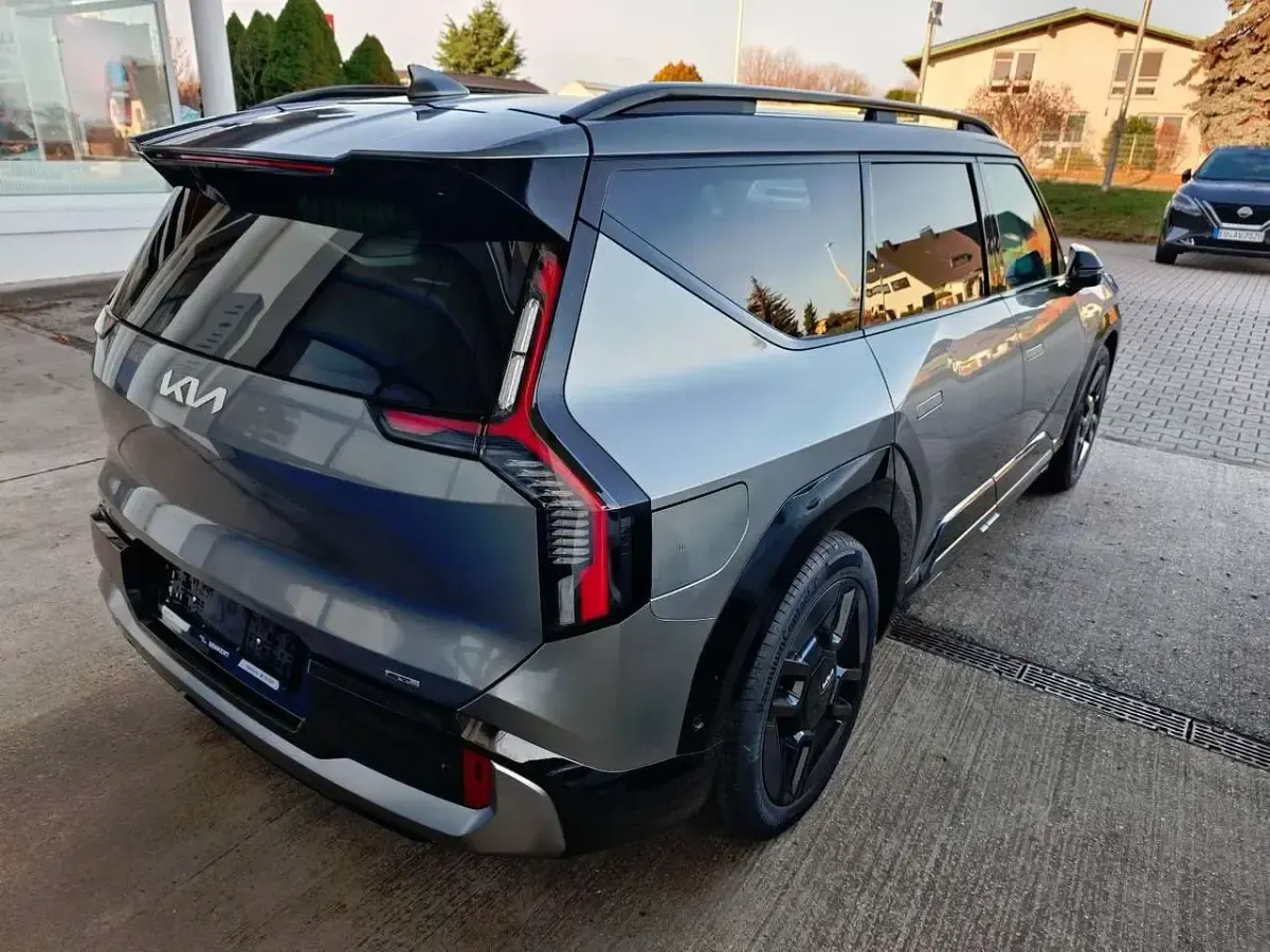 Gebraucht Kia EV9 GT-Line 283 kW (385 PS) 2023 Grau SUV