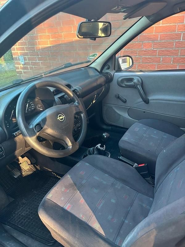 Gebraucht Opel Corsa 60 PS (44 kW) 1998 Blau Kleinwagen