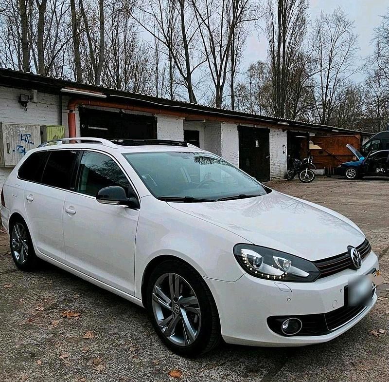 Gebraucht VW Golf VII Style 122 PS (89 kW) 2012 Weiß Kombi