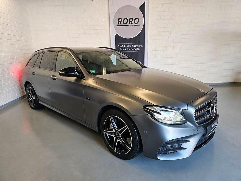 Gebraucht Mercedes E300 AMG line Plus 306 PS (225 kW) 2020 Grau Kombi