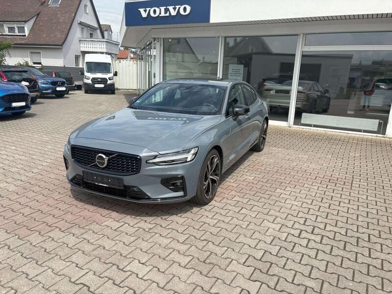 Grau Gebraucht 2024 Volvo S60 Ultimate Limousine | 36.781 € (Fairer Preis) - Bild 1/4