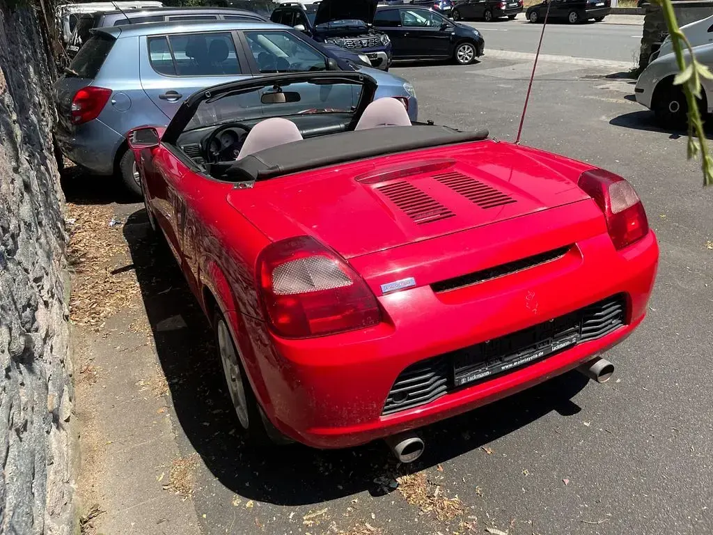 Gebraucht Toyota MR2 Edition 140 PS (102 kW) 2001 Rot Cabrio