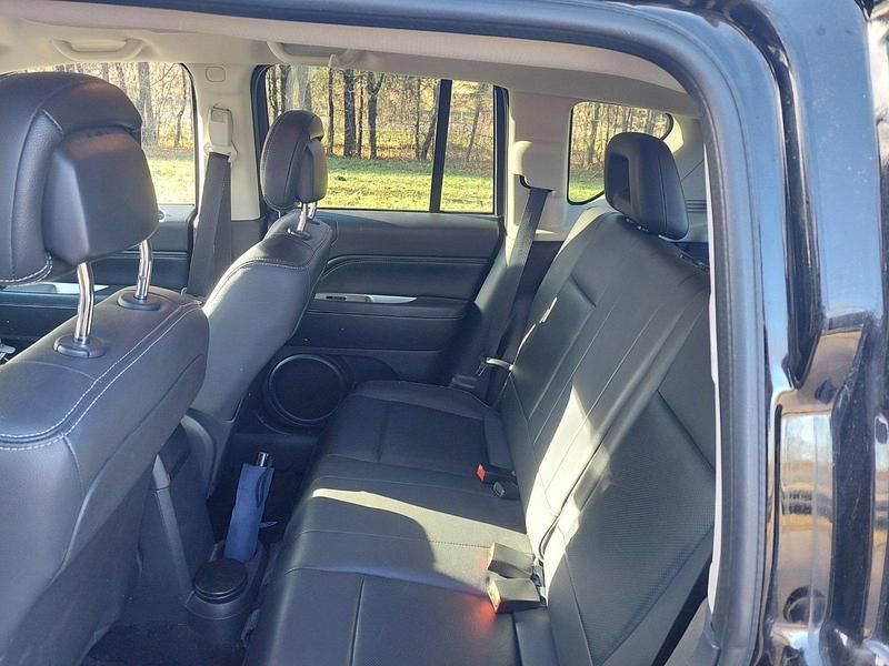 Gebraucht Jeep Compass Limited 170 PS (125 kW) 2014 Schwarz SUV