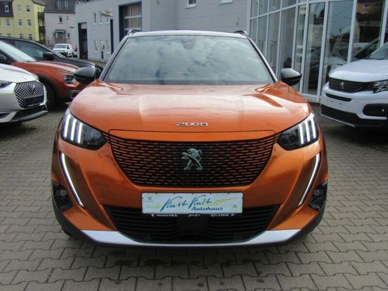 Gebraucht Peugeot e-2008 GT-line 100 kW (136 PS) 2020 Orange fusion (metallic) SUV