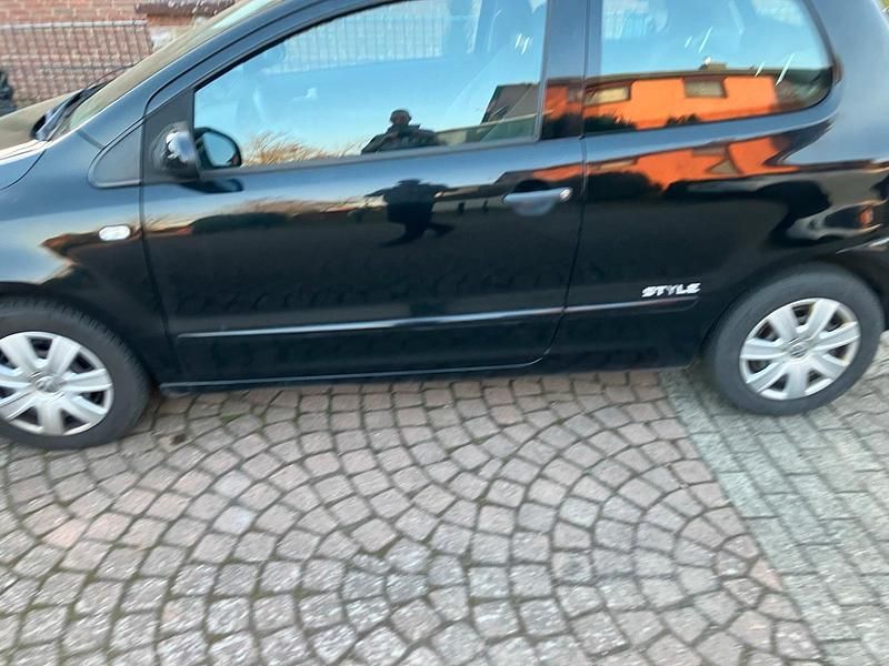 Gebraucht VW Polo Style 69 PS (50 kW) 2010 Schwarz Kleinwagen