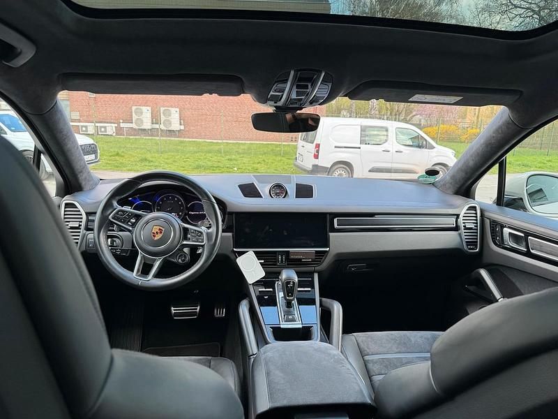 Second-hand Porsche Cayenne 460 CP (338 kW) 2021 Gri SUV