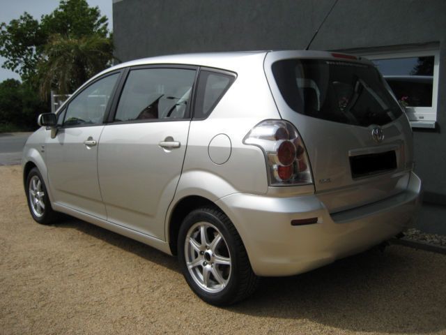 Gebraucht Toyota Corolla Verso Sol 129 PS (94 kW) 2005 Silber metallic Van / Kleinbus
