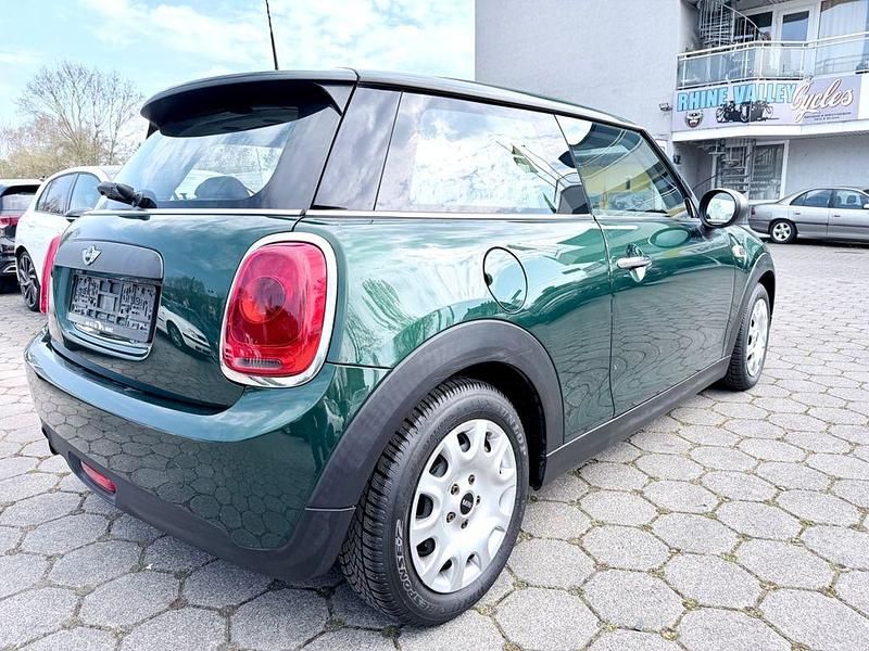 Gebraucht Mini ONE 102 PS (75 kW) 2017 Grün Kleinwagen