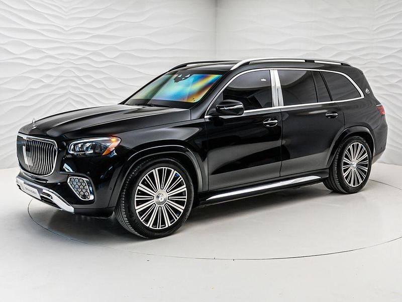 Neu Mercedes GLS600 Maybach 579 PS (425 kW) 2025 Schwarz SUV