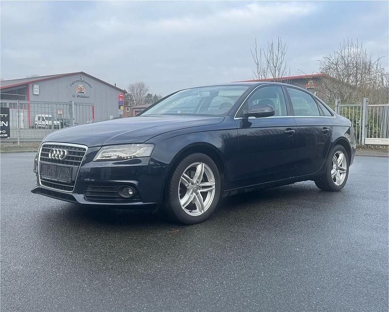 Gebraucht Audi A4 160 PS (117 kW) 2010 Blau Limousine
