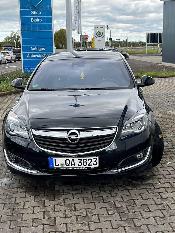 Schwarz Gebraucht 2016 Opel Insignia OPC Limousine | 11.500 € (Guter Preis) - Bild 1/4
