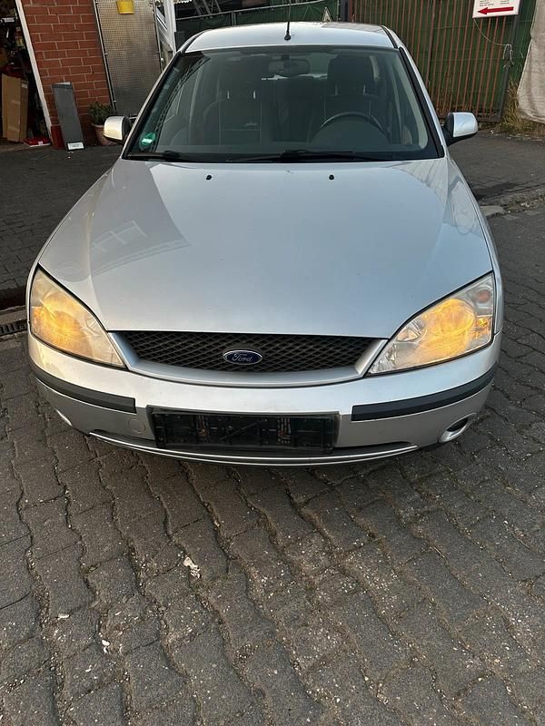 Gebraucht Ford Mondeo Ghia 2001 Silber Limousine