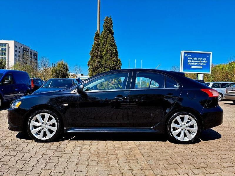 Second-hand Mitsubishi Lancer 140 CP (102 kW) 2012 Negru Berlinǎ