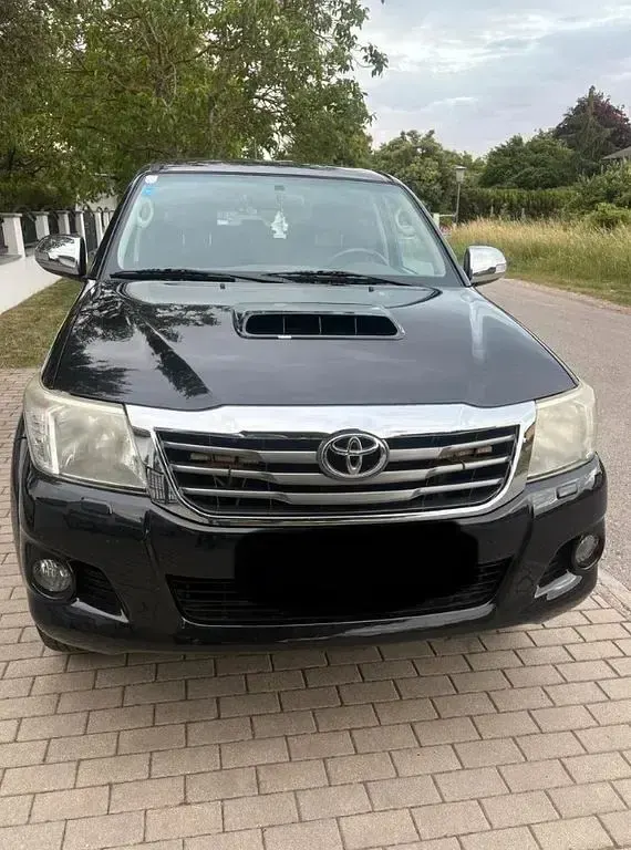 Gebraucht Toyota HiLux 150 PS (110 kW) 2013 Schwarz Pickup