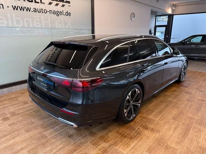 Second-hand Mercedes E300 Avantgarde 313 CP (230 kW) 2025 Gri Break