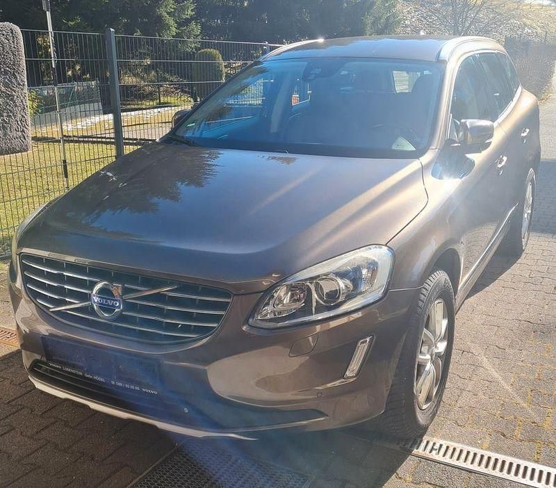 Gebraucht Volvo XC60 Summum 190 PS (139 kW) 2014 Braun SUV