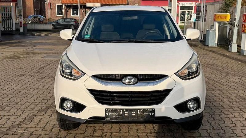 Gebraucht Hyundai ix35 Edition 135 PS (99 kW) 2015 Weiß SUV