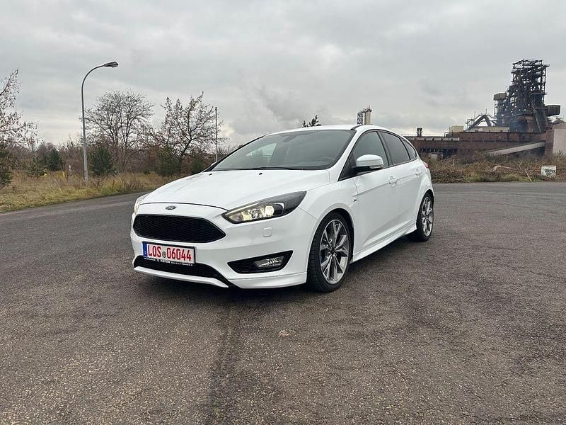 Gebraucht Ford Focus ST-Line 150 PS (110 kW) 2017 Weiß Limousine
