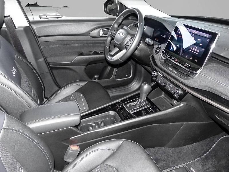 Gebraucht Jeep Compass 131 PS (96 kW) 2023 Nicht eindeutig SUV