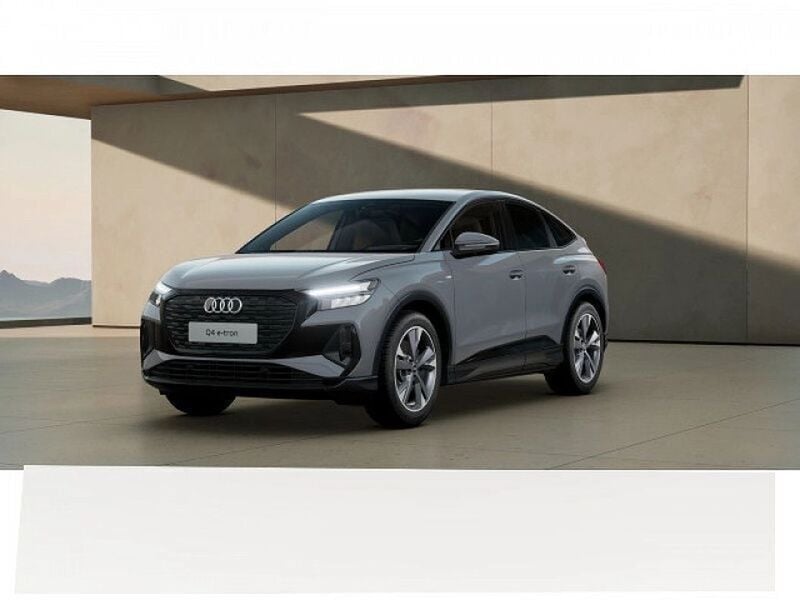 Grau Gebraucht 2024 Audi Q4 Sportback e-tron S-Line SUV | 55.049 € (Superpreis) - Bild 1/3