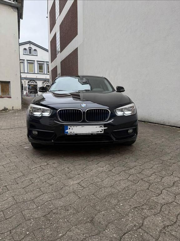 Gebraucht BMW 118 Advantage 136 PS (100 kW) 2017 Schwarz Kleinwagen
