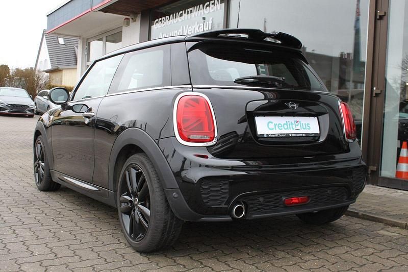 Gebraucht Mini Cooper 136 PS (100 kW) 2019 Schwarz Kleinwagen