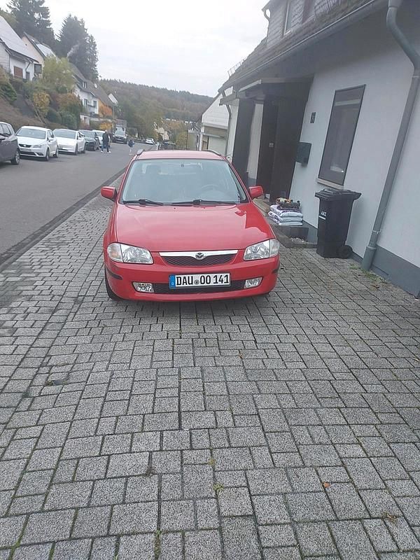 Rot Gebraucht 2000 Mazda 323F Kombi | 2.000 € - Bild 1/4