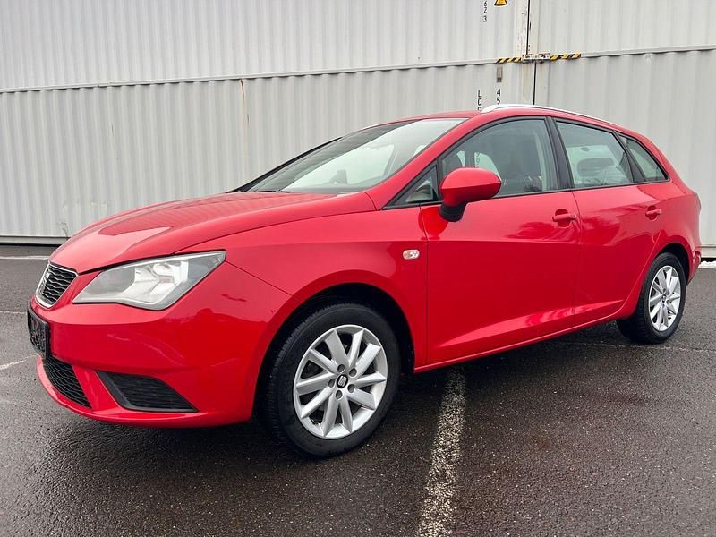 Rot Gebraucht 2014 Seat Ibiza ST Style Kombi | 2.990 € (Fairer Preis) - Bild 1/4