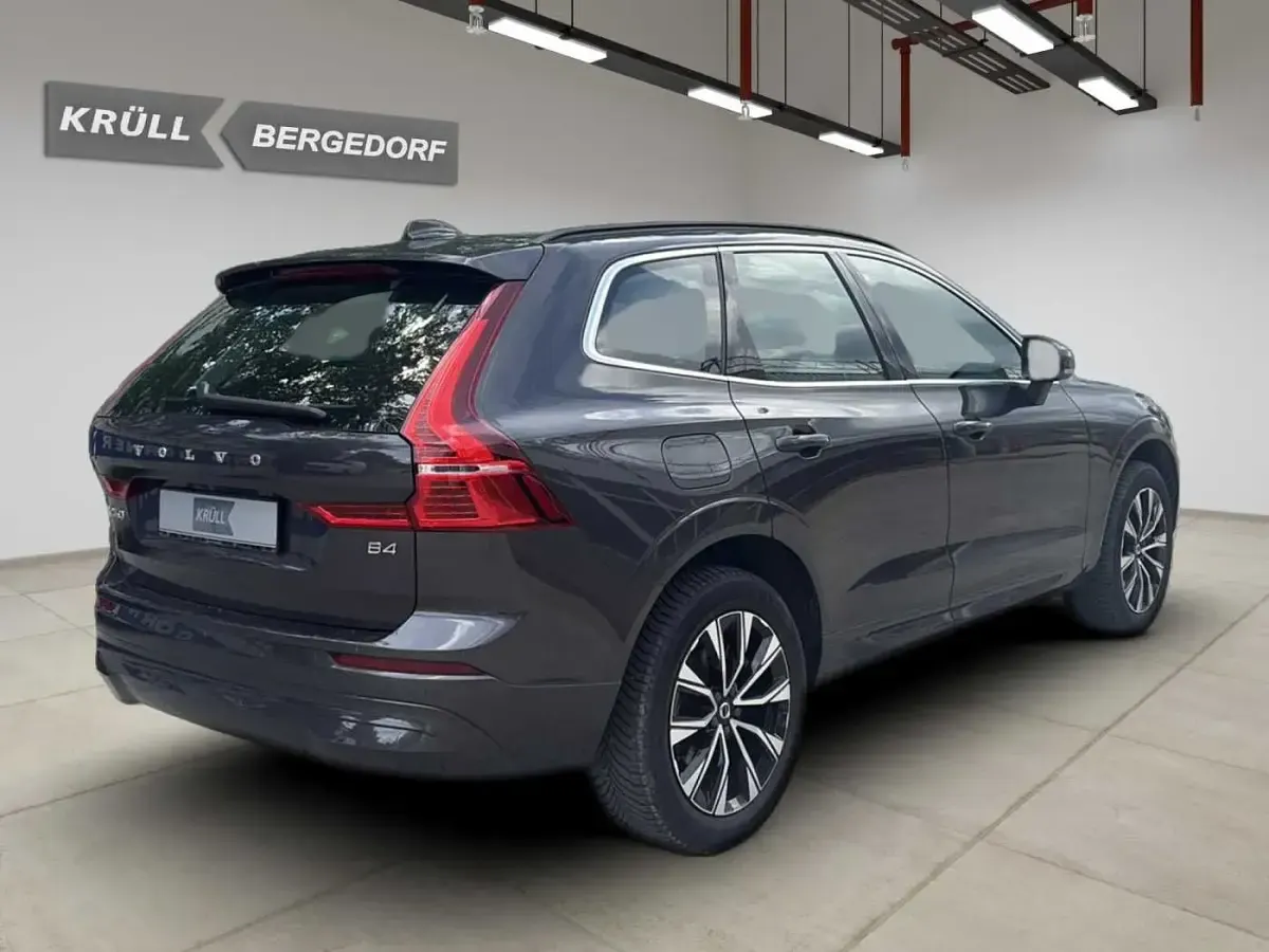 Gebraucht Volvo XC60 Core 197 PS (144 kW) 2023 Blau SUV