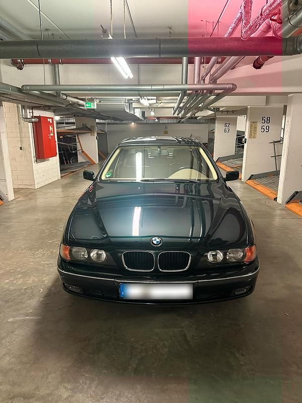 Gebraucht BMW 520 150 PS (110 kW) 1997 Grün Limousine