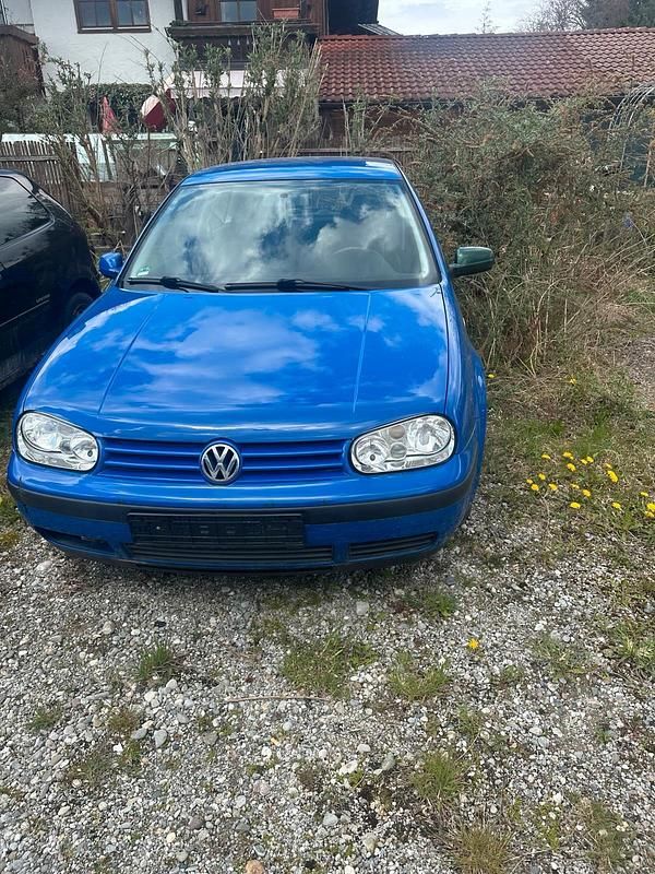 Usata VW Golf IV 75 CV (55 kW) 2000 Blu Berlina
