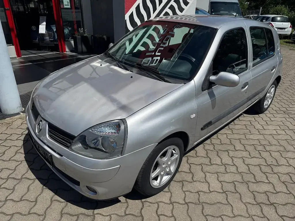 Gebraucht Renault Clio II 98 PS (72 kW) 2005 Silber Limousine