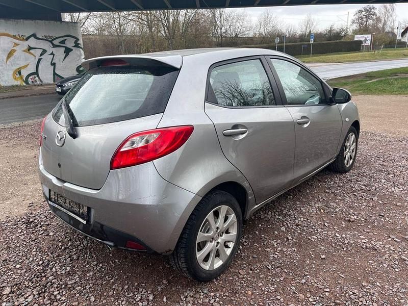 Gebraucht Mazda 2 90th Anniversary 75 PS (55 kW) 2010 Silber Kleinwagen