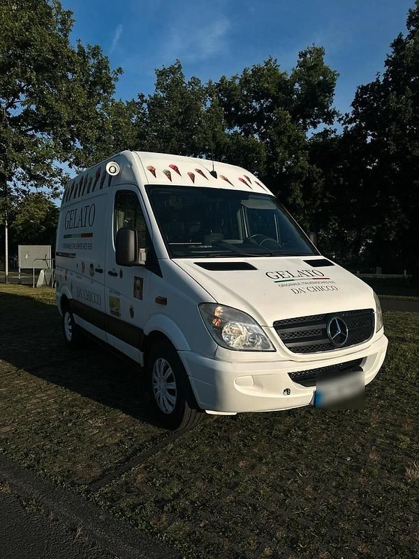 Weiß Gebraucht 2010 Mercedes Sprinter Van | 15.000 € - Bild 1/4