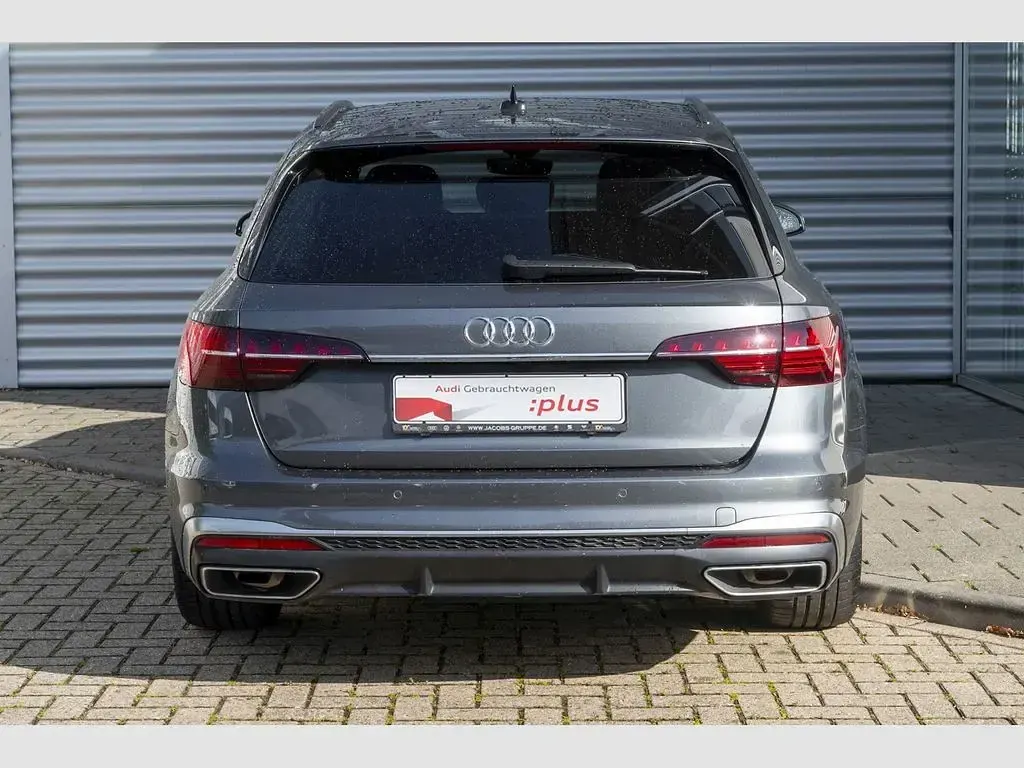 Gebraucht Audi A4 S-Line 204 PS (150 kW) 2024 Daytonagrau perleffekt Kombi