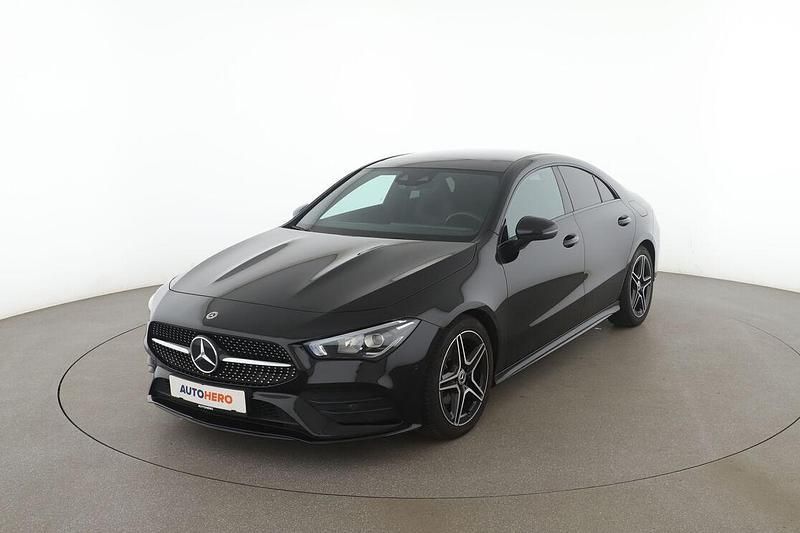 Schwarz Gebraucht 2022 Mercedes CLA180 AMG line Limousine | 32.750 € (Etwas zu teuer) - Bild 1/3